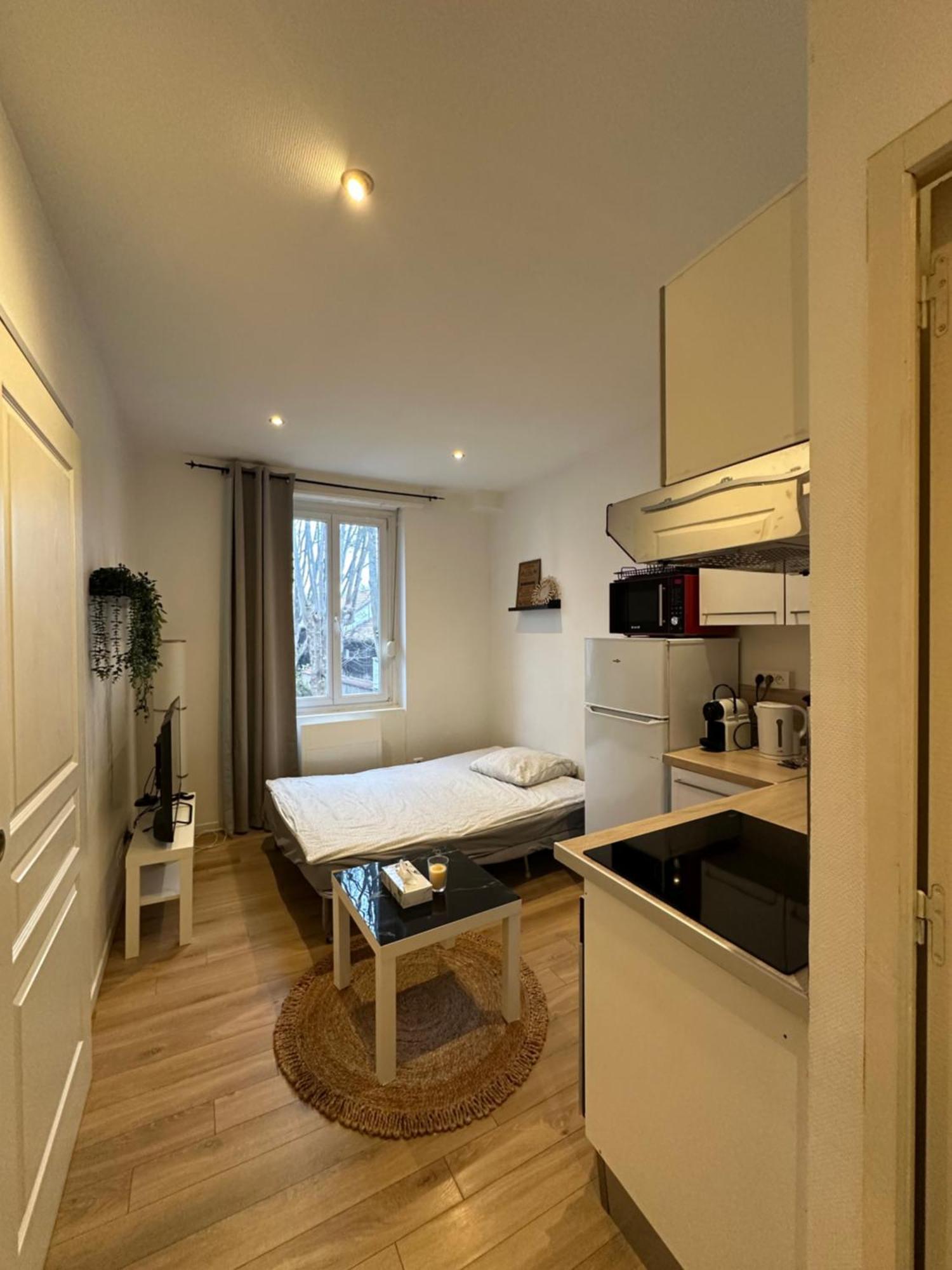 #7 Nouveau ! Studio rénové au centre ville Mulhouse Extérieur photo